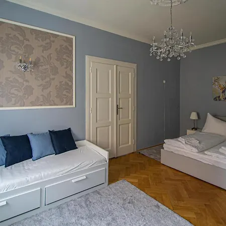 Luxury Central 150M2 Apartment On Wencelas Square With Private Garage Prague Exterior photo