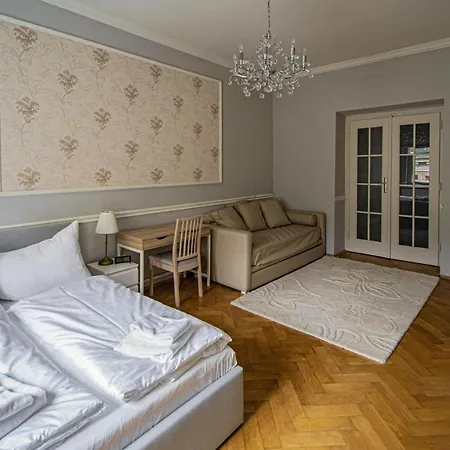 Luxury Central 150M2 Apartment On Wencelas Square With Private Garage Prague Exterior photo