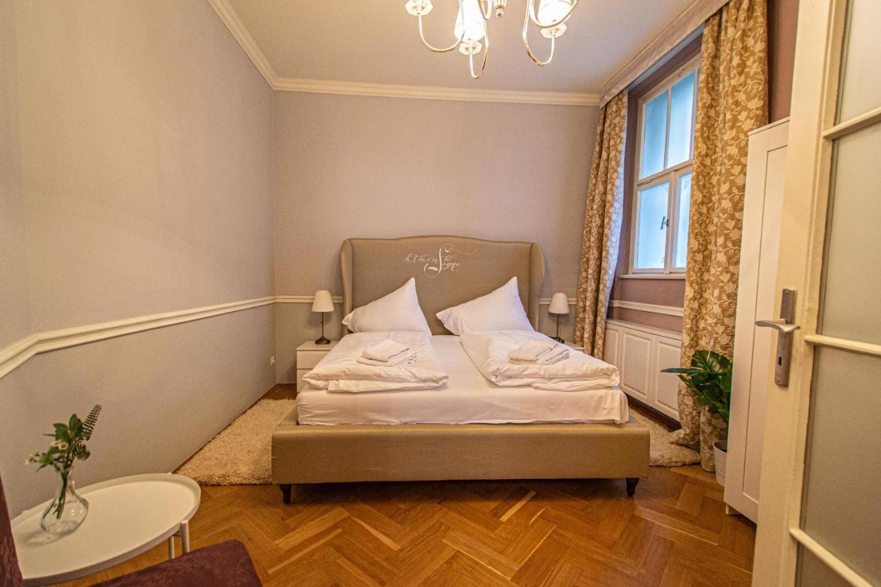 Luxury 150m2 On Wencelas Square With Private Garage Appartement Prague