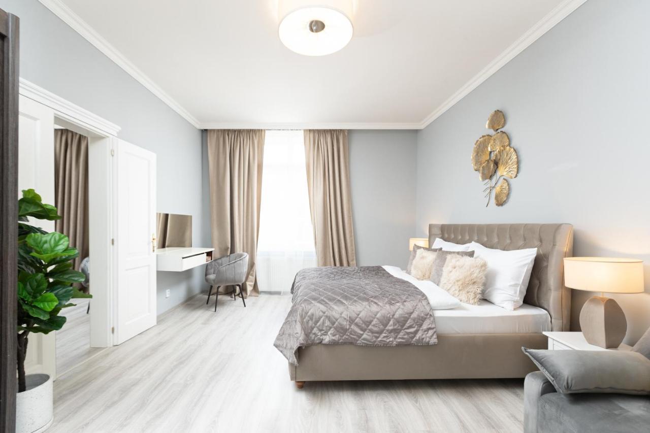 Appartement Luxury 150m2 On Wencelas Square With Private Garage